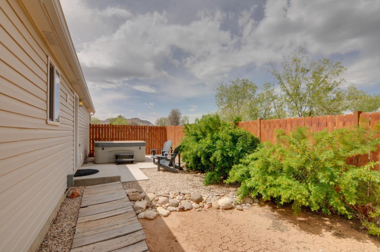 Utah Retreat - Hot Tub, Deck And Near National Parks Villa Escalante Bagian luar foto